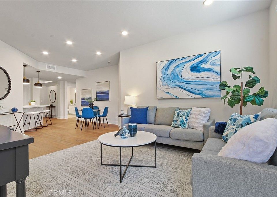 1st image of 927 Deep Valley Dr #223