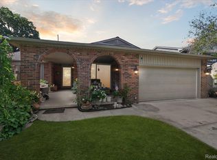 44131 Westminister Way, Canton, MI 48187