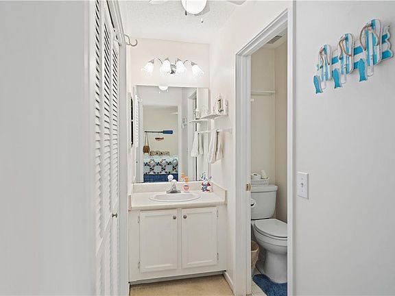 3rd image of 762 Deer Run Villas