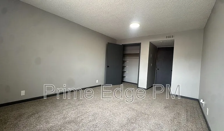 1121 N 28th St #12 — Photo 18
