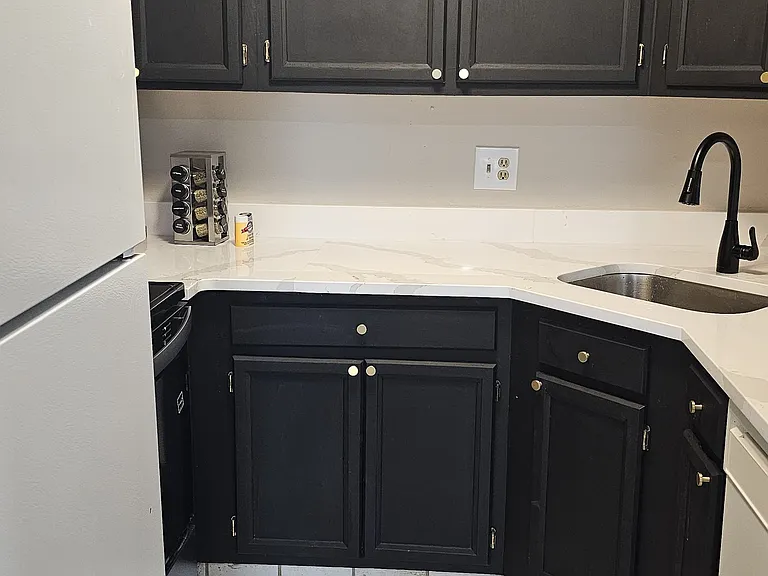 5214C Aberdeen Dr — Photo 5