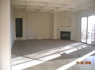 252 N Racetrack Rd, Henderson, NV 89015