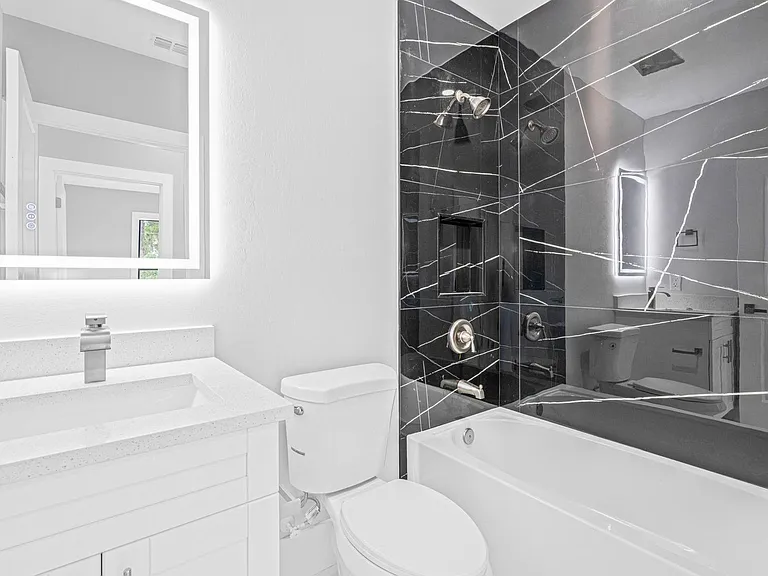 633 Windermere Dr — Photo 4