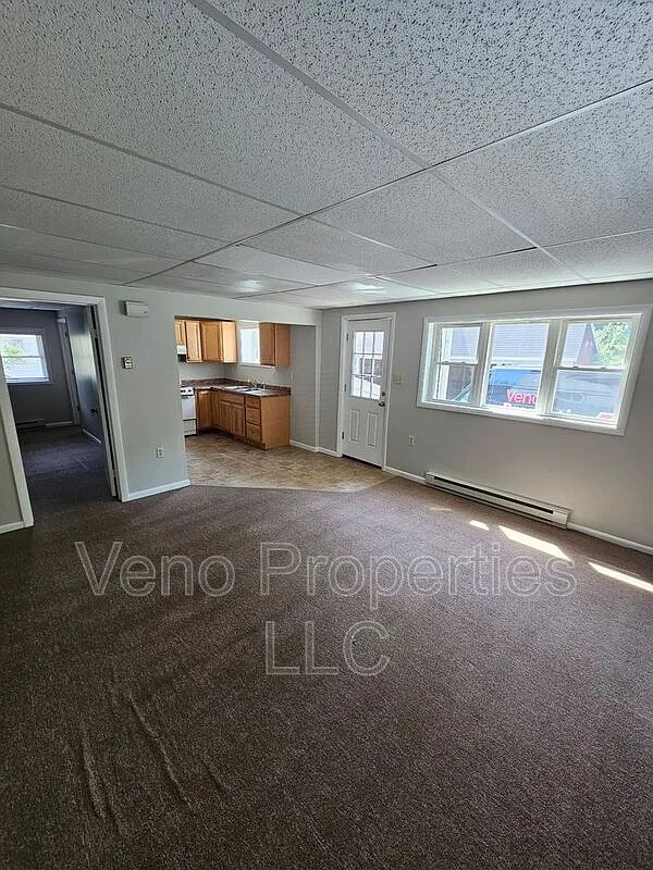 1 bed, 1.0 bath, $900 — Photo 4