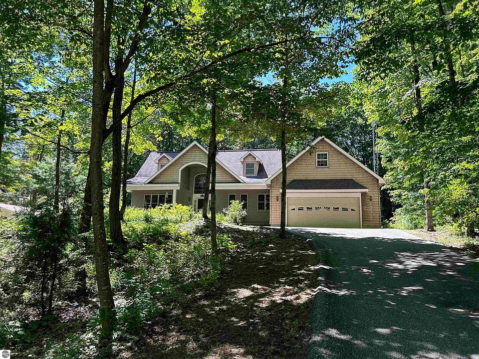 1st image of 4134 Staceywood Cir