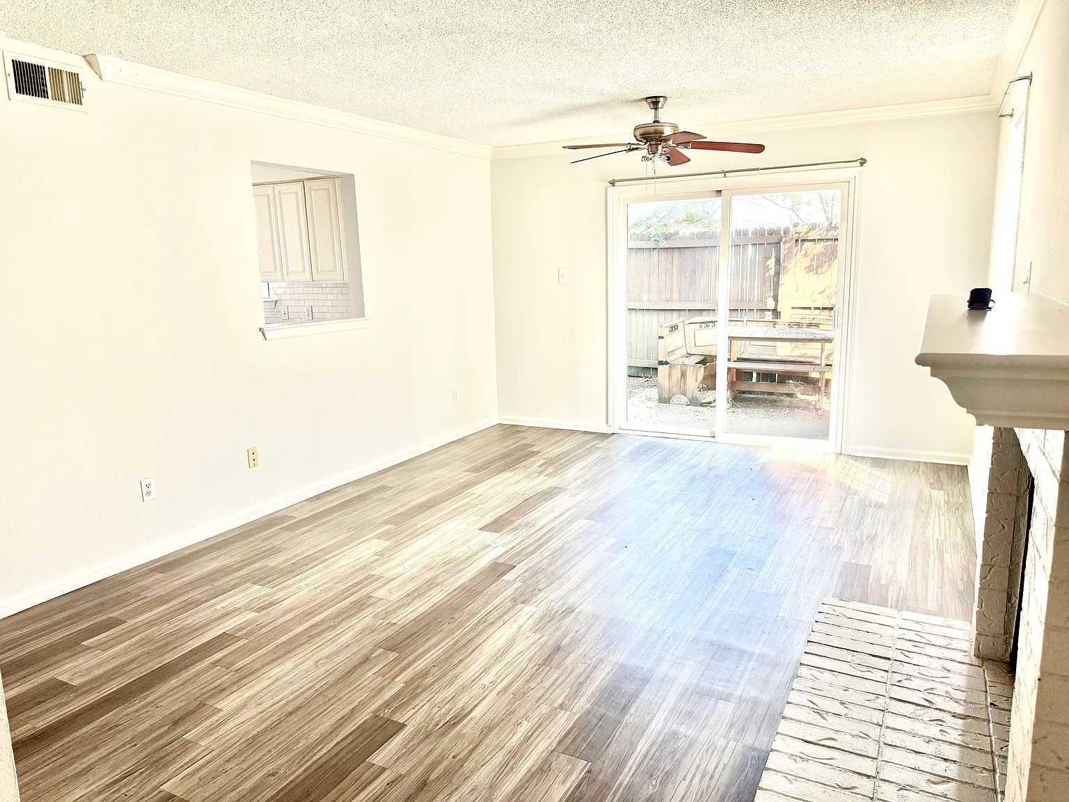 5326 Columbia Avenue — Photo 3