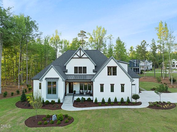 3rd image of 25 Alex Farm Ct