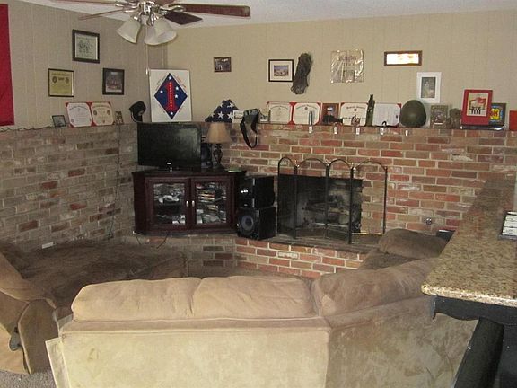 5th image of 1414 W Cambridge Ave