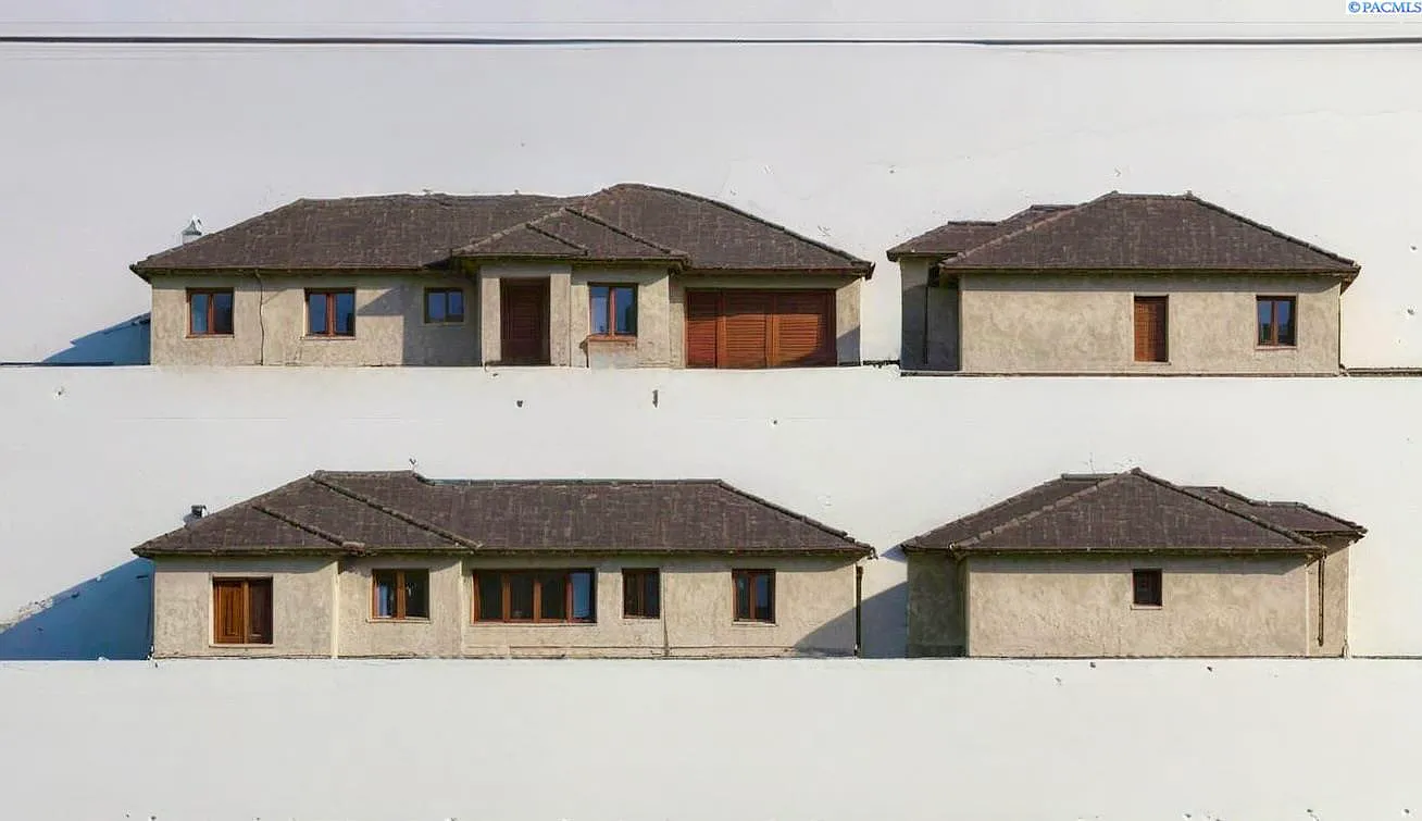 8130 Harvest Loop photo 1