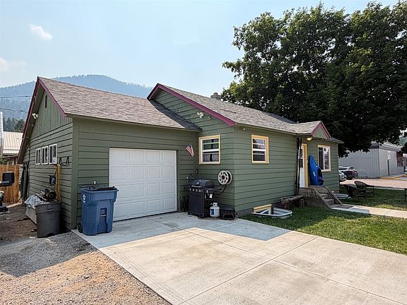 3rd image of 301 4th Ave E
