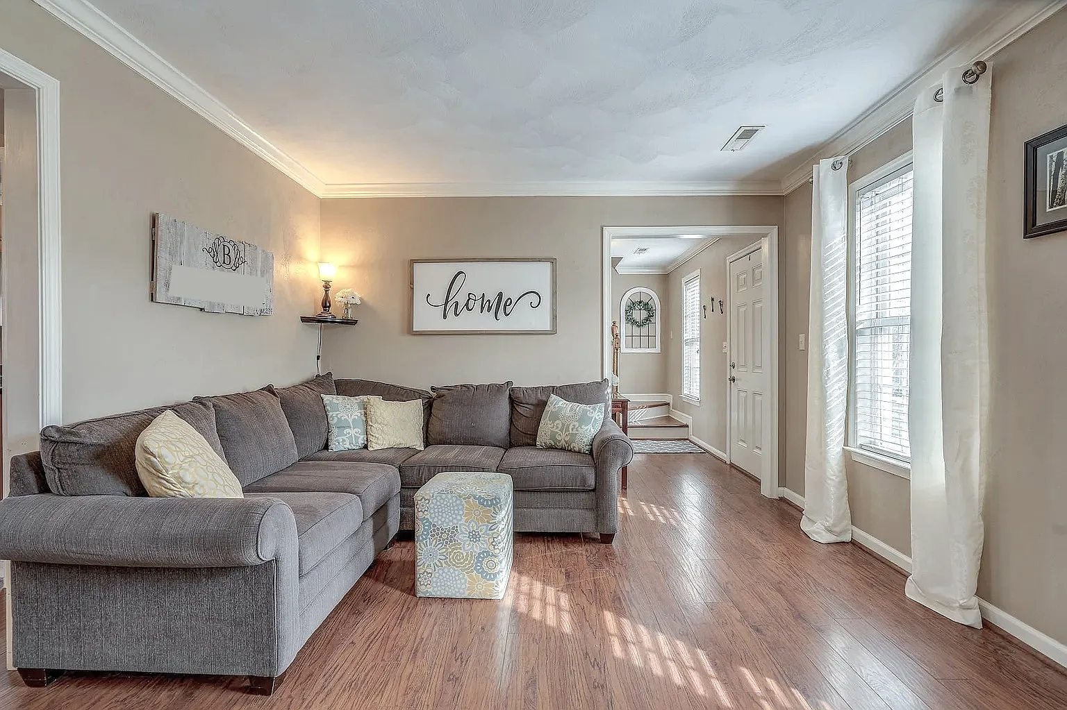 3 bed, 1389 sqft, $2,250 — Photo 3