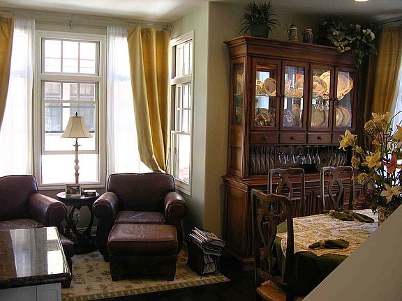 Dining Rm
