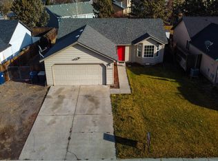 2004 SW 29th St, Redmond, OR 97756