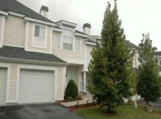 134 Delafield Ln, Newburgh, NY 12550