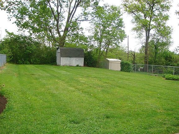 3rd image of 7406 Clovernook Ave