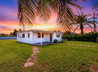 12220 SW 216th St, Miami, FL 33170