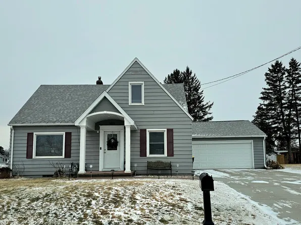 703 N Marshall St, Caledonia, MN 55921