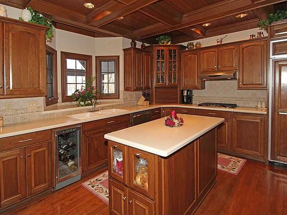 5th image of 103 Wilshire Ct