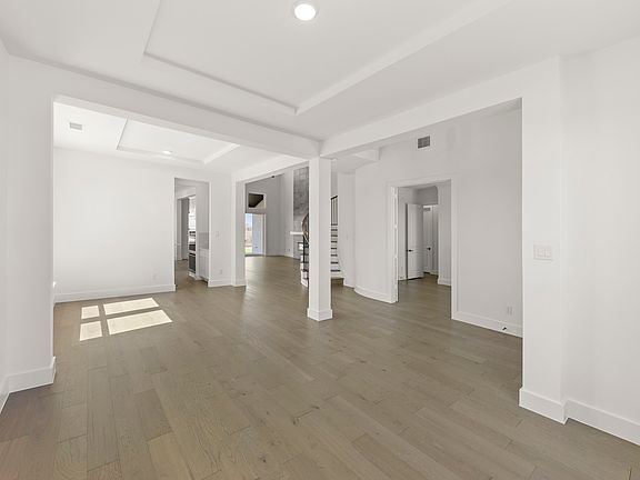 7th image of this home