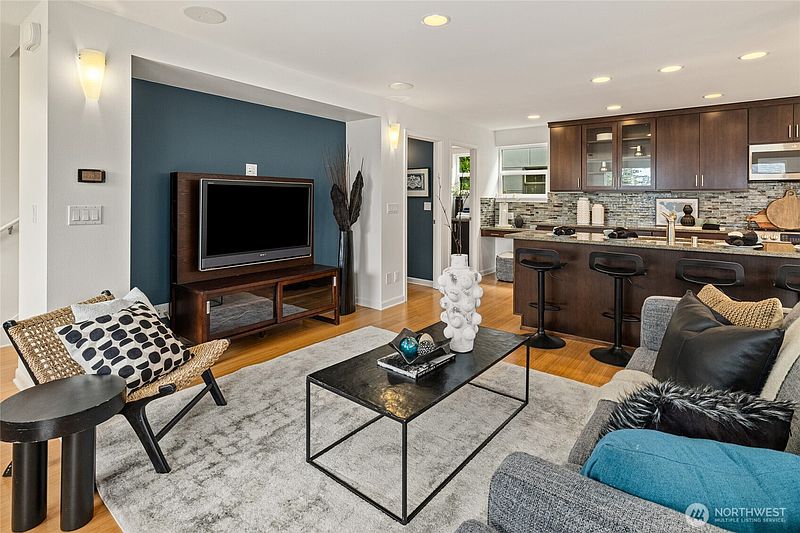 4th image of 314 NW 54th Street