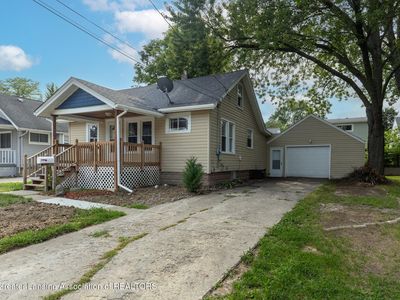 1105 Comfort St, Lansing, MI, 48915