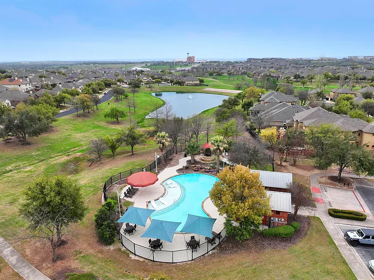 540 Blue Agave Ln — Photo 33
