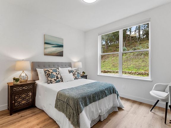 4th image of 4104 Scotts Valley Dr #201
