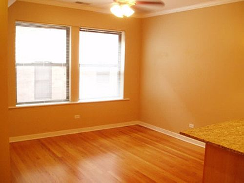 2nd image of 6827 N Lakewood Ave APT 2W
