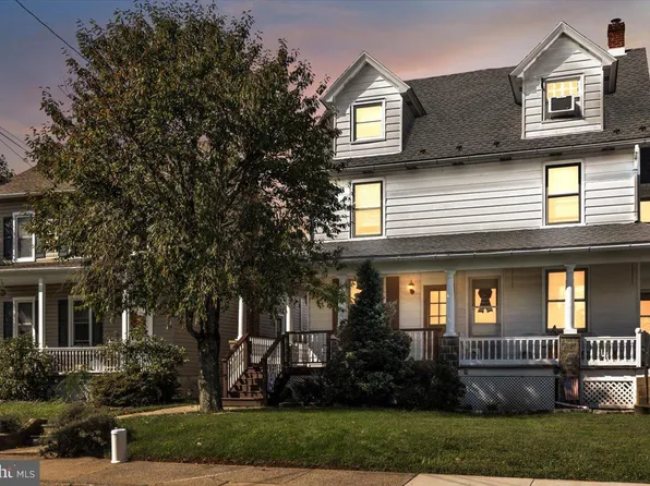 30 N Main St, Richlandtown, PA 18955