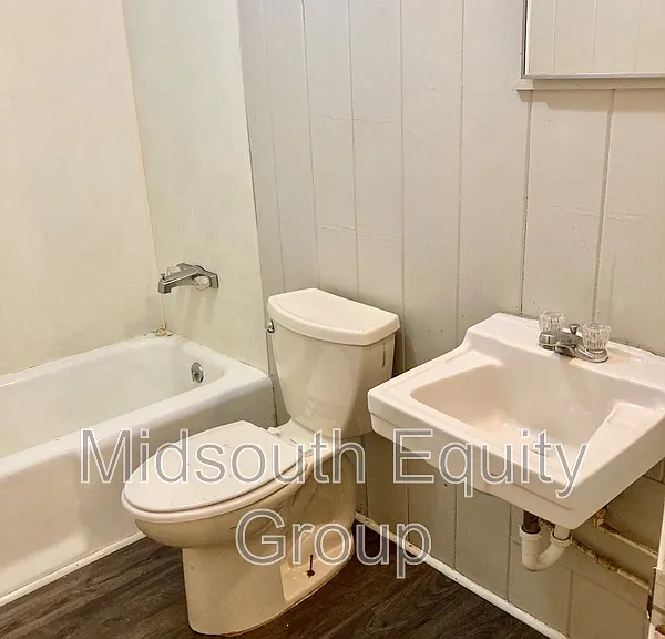 1005 Tucker St #B — Photo 13