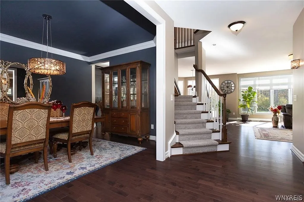 3 bed, 2.5 bath, 3126 sqft, $4,500 — Photo 3