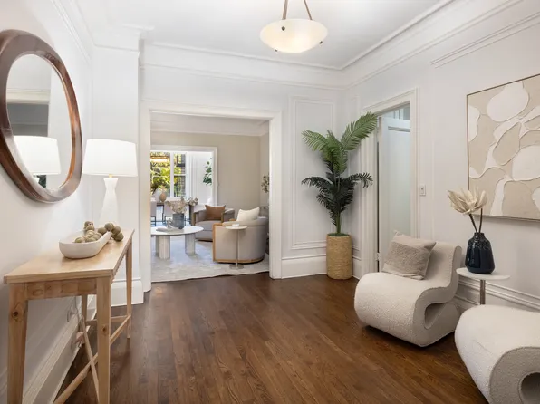 180 Riverside Drive image 2 of 11