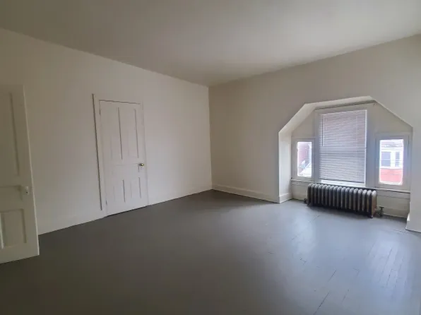 712 W King St #2, York, PA 17401
