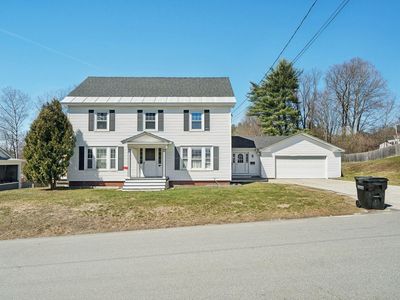 20 School Street, Newport, NH, 03773