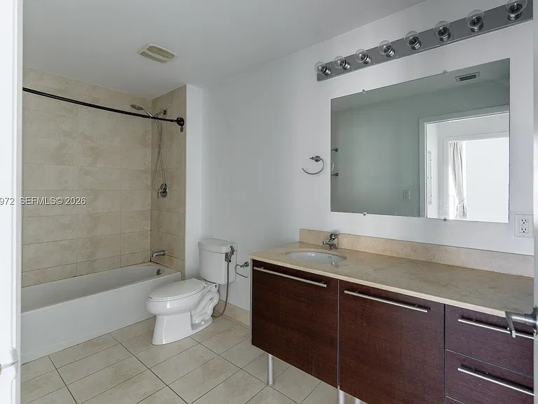 1900 N Bayshore Dr #3809 — Photo 11