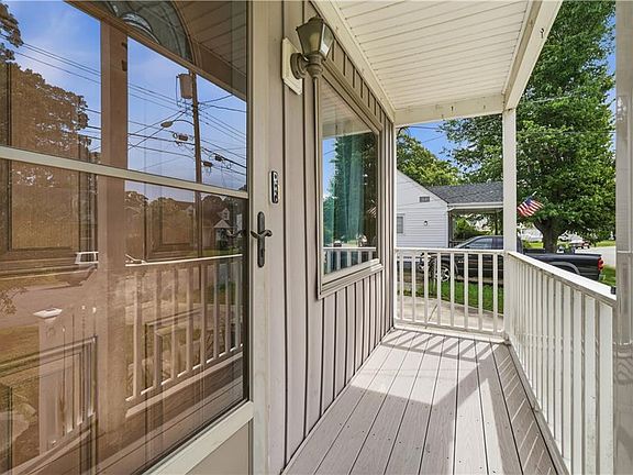3rd image of 1338 Boxwood Cir