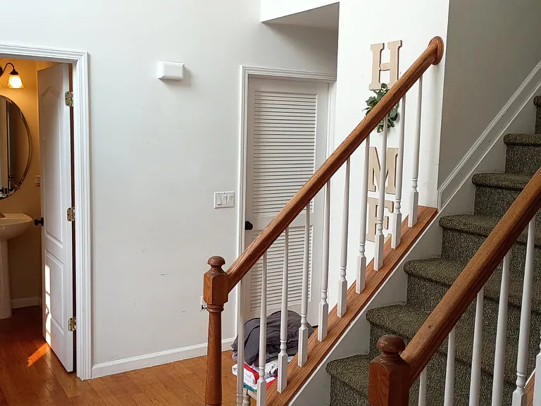 1483 Earie Way — Photo 3