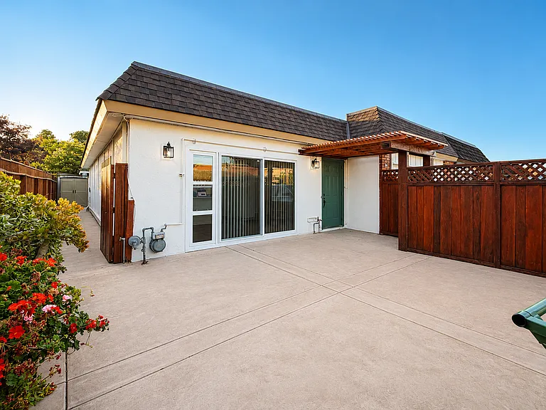 38483 Fitzgerald Cir — Photo 4
