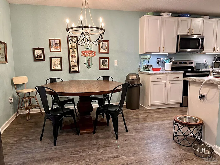 5375 Peach Dr — Photo 9