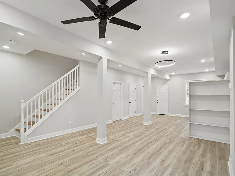 4909 Cordelia Ave — Photo 2