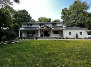 6 Natmark Ct, Woodcliff Lake, NJ 07677