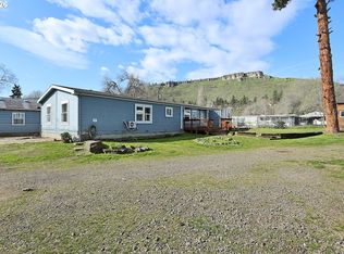 1043 Irvine St W, The Dalles, OR 97058