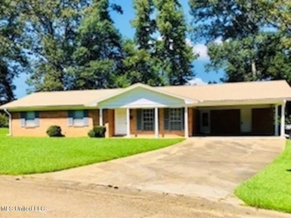 1936 Longwood Dr, Jackson, MS 39212