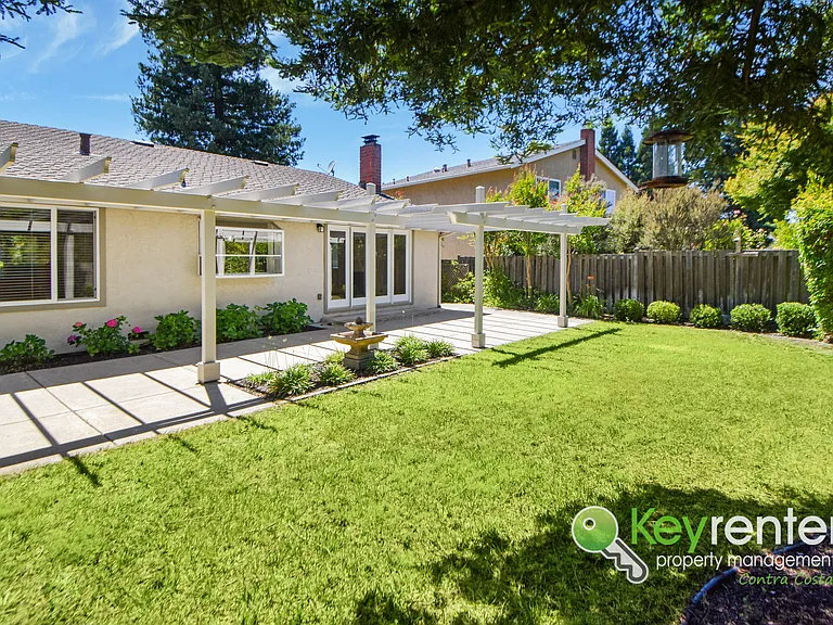 116 Corral Cir — Photo 28
