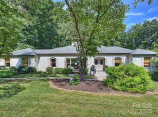 6334 Fair Valley Dr, Charlotte, NC 28226