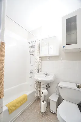 Rented by BRICK & GALO REALTY CORP | media 17