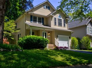 26 Morven Rd, Rochester, NY 14610