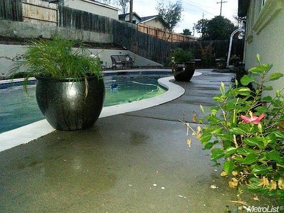 4th image of 9560 Lake Natoma Dr