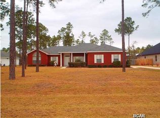 113 White Oaks Blvd, Southport, FL 32409