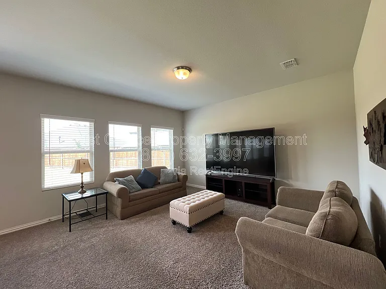 225 Lemley Dr — Photo 5